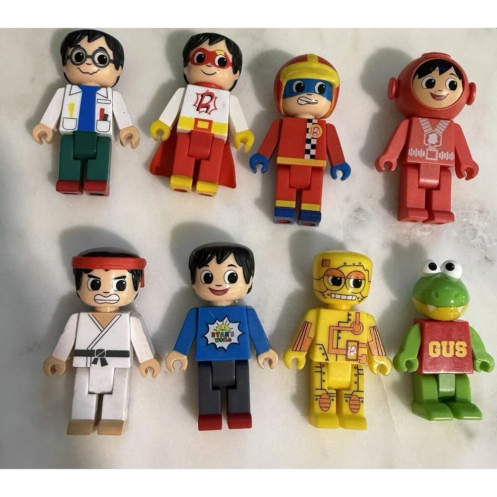 8 Ryan's World Toy Action‎ Figures Kung Fu,Gus,Robot,Titan,Diver,Doctor & Racer
